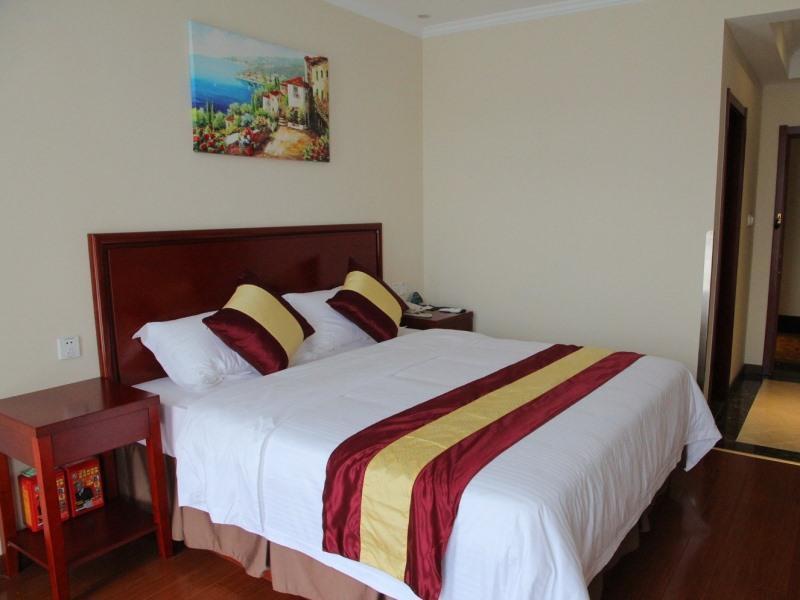 Greentree National Convention Center Xinfu Middle Road Huazhi Road 3*