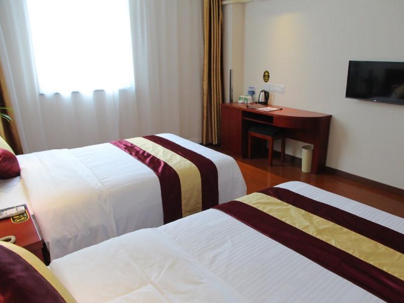 Hotel Greentree National Convention Center Xinfu Middle Road Huazhi Road Shanghai